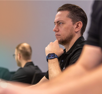 full hero banner - desktop (84)-1